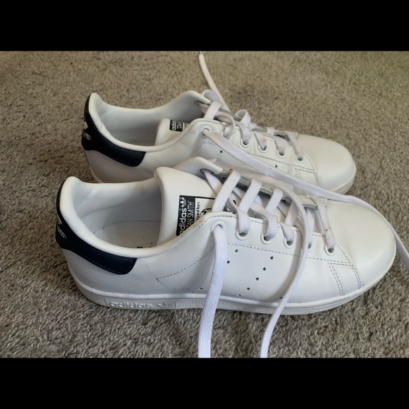 navy blue stan smith shoes